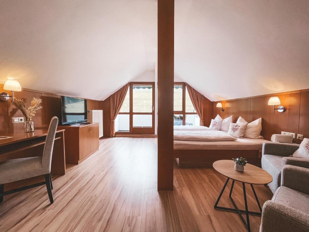 Hotel Badischer Hof Μπίμπεραχ Εξωτερικό φωτογραφία