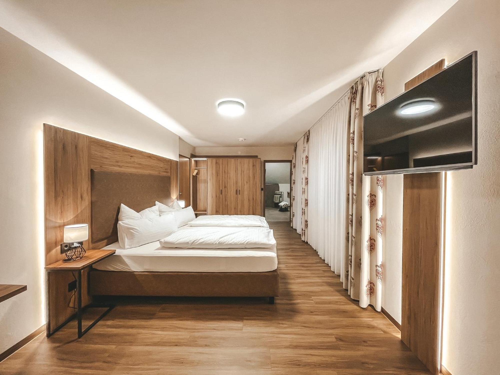 Hotel Badischer Hof Μπίμπεραχ Εξωτερικό φωτογραφία
